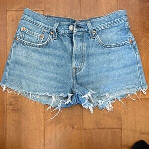 Levi Denim Frayed Hem Women Shorts